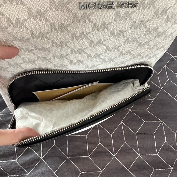 MICHAEL KORS CONNIE BRIGHT WHT MD BACKPACK - Picture 12 of 13